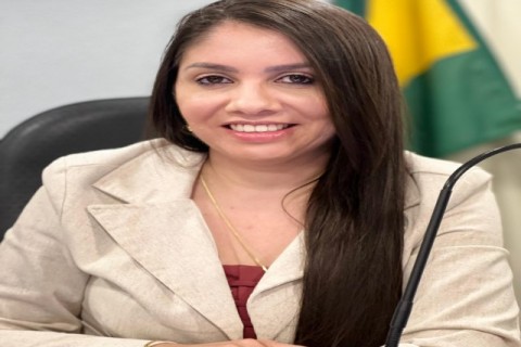 Vereadora Osanira reivindica consertar acesso da Rua Rozendo Correia Lemos